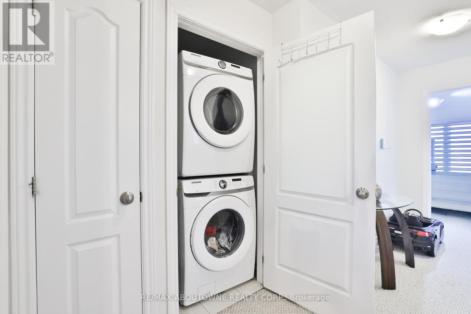 7214 Triumph Lane, Mississauga, Ontario  L5N 0C5 - Photo 25 - W13213840