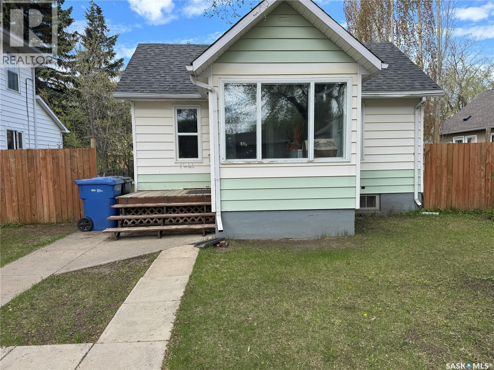 1441 103rd STREET, North Battleford, Saskatchewan