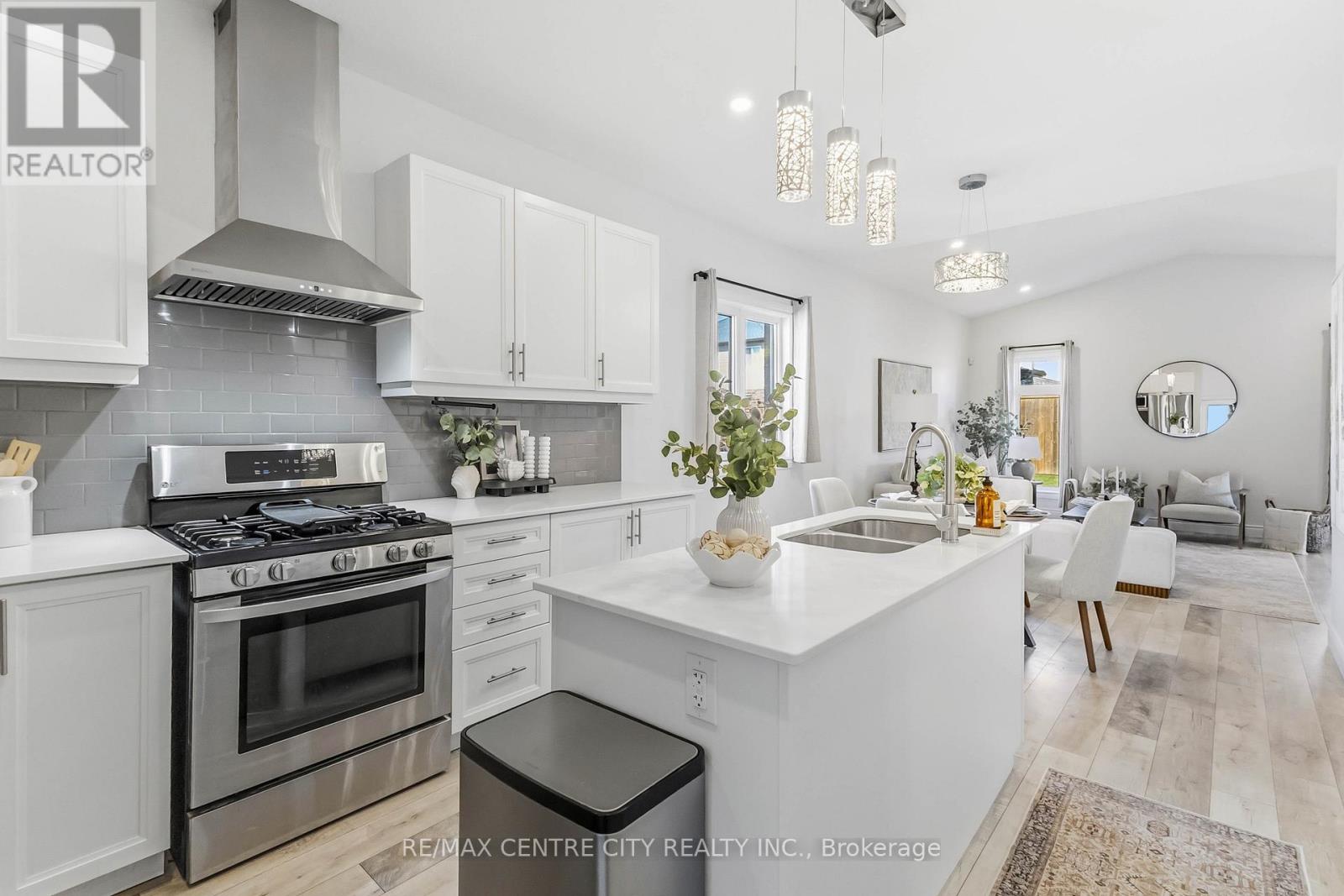 2344 Constance Avenue, London South, Ontario  N6M 0G5 - Photo 2 - X13214004