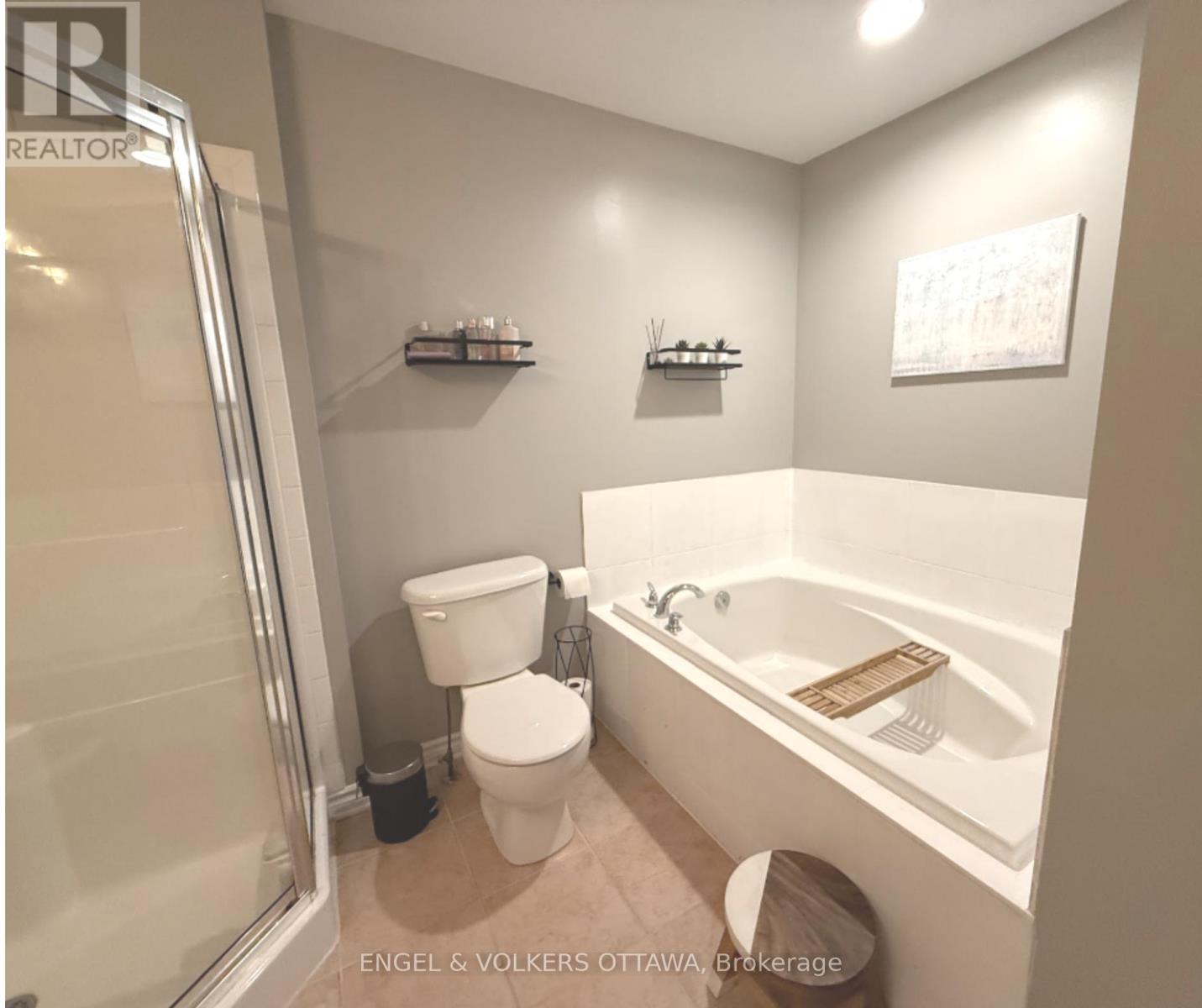 305 Grey Seal Circle, Ottawa, Ontario K1V 2H4 - Photo 12 - X13213964