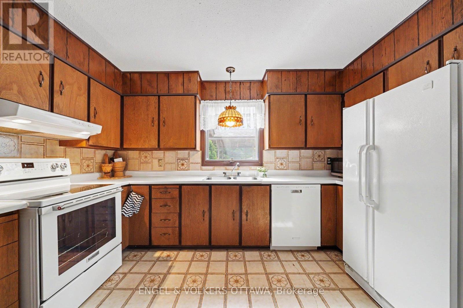 17 Goodwood Drive, Ottawa, Ontario  K2J 3Z8 - Photo 16 - X13213968