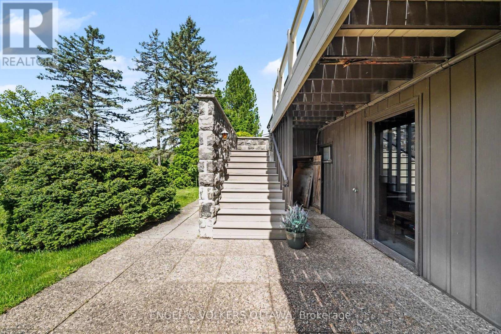 17 Goodwood Drive, Ottawa, Ontario  K2J 3Z8 - Photo 7 - X13213968