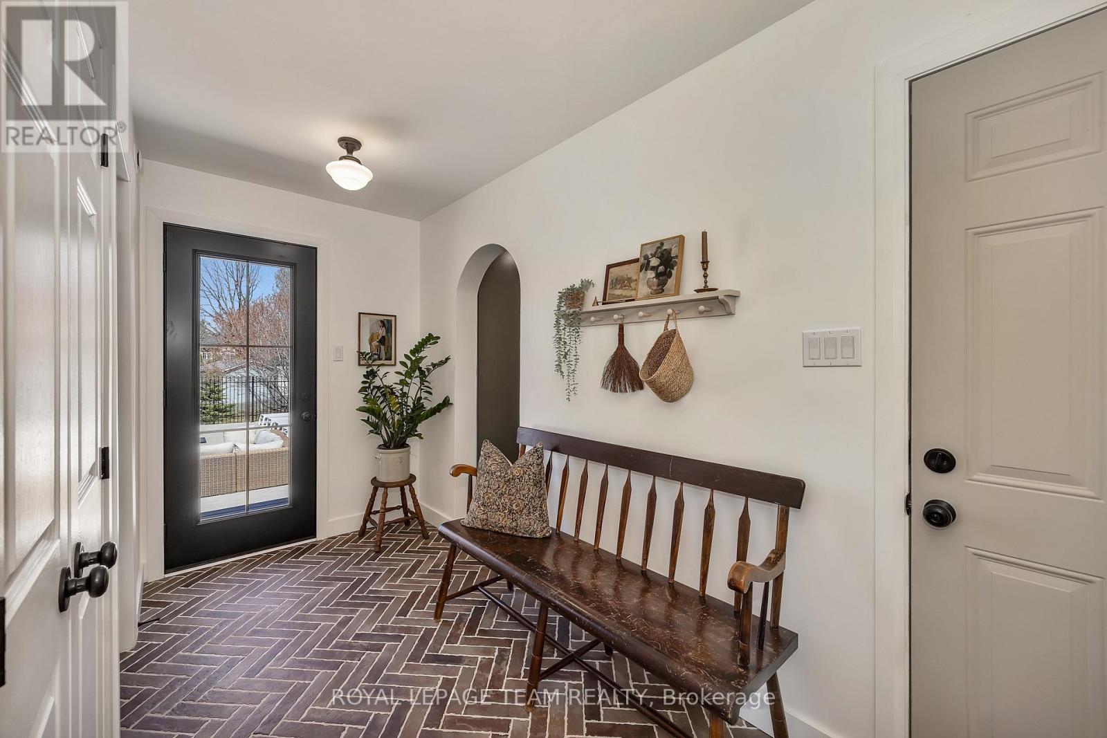 6567 Courtland Grove Crescent, Ottawa, Ontario K4P 1G5 - Photo 5 - X13213972