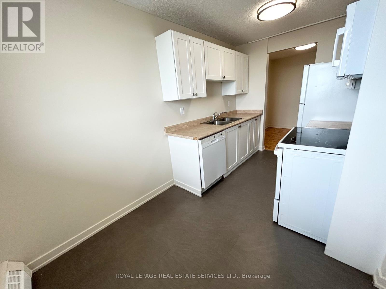 1104 - 16 Cedarwoods Crescent, Kitchener, Ontario  N2C 2L4 - Photo 6 - X13213520