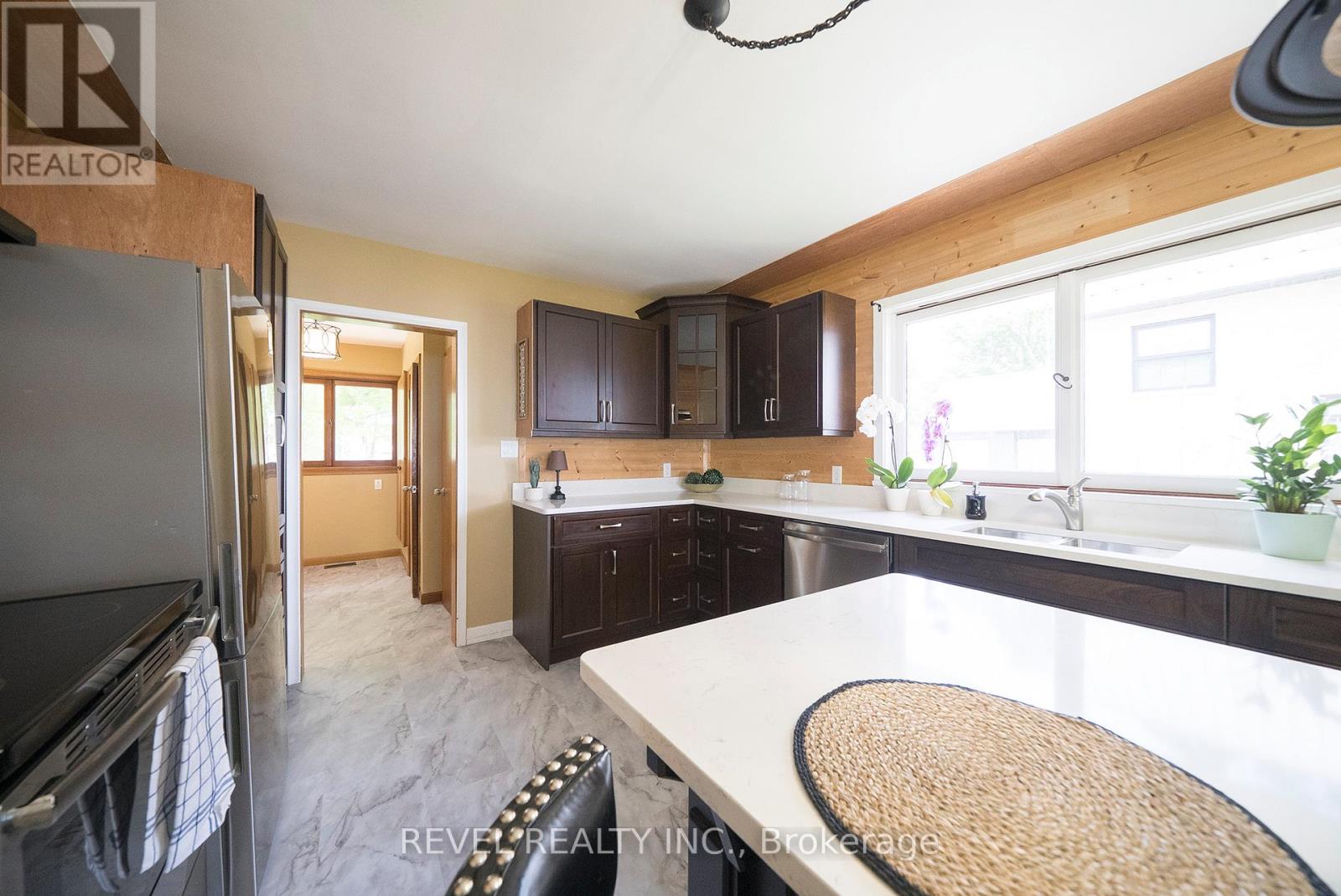 709 Nelson Street W, Norfolk, Ontario  N0A 1N2 - Photo 18 - X13213524