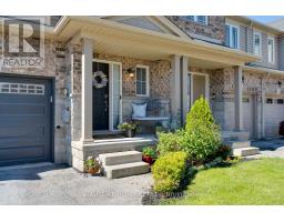 12 - 70 HIGHGATE DRIVE, Hamilton, Ontario