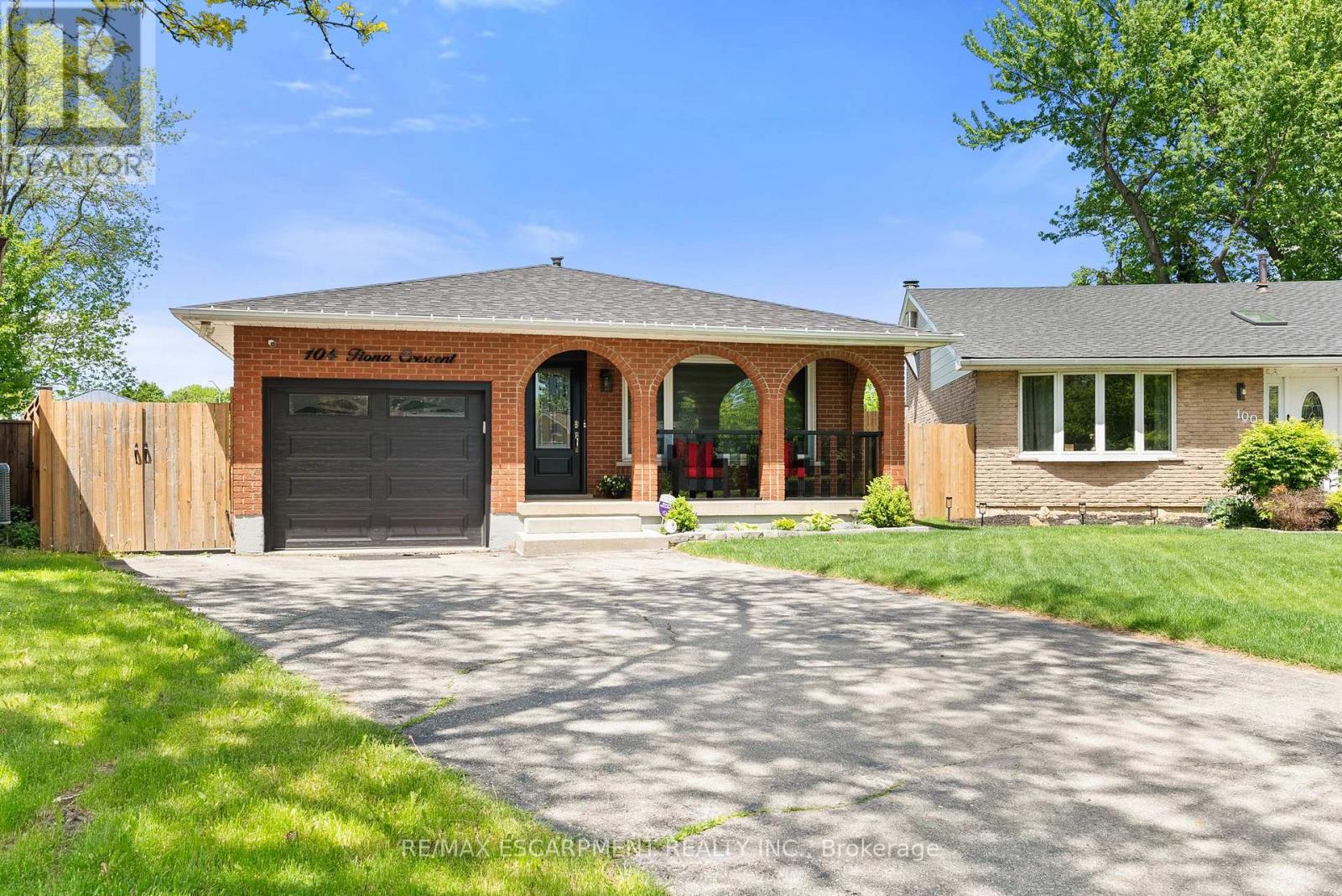 104 Fiona Crescent, Hamilton, Ontario  L9C 6P4 - Photo 4 - X13213750