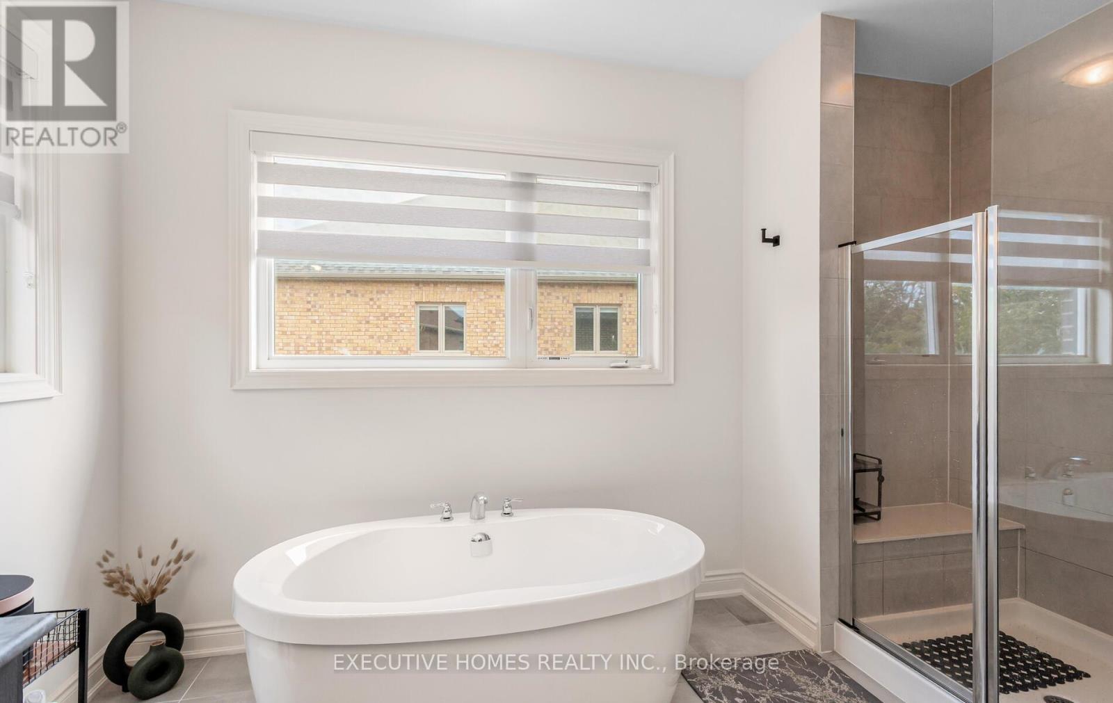 77 Pond View Gate, Hamilton, Ontario  L8B 2A1 - Photo 32 - X13213804