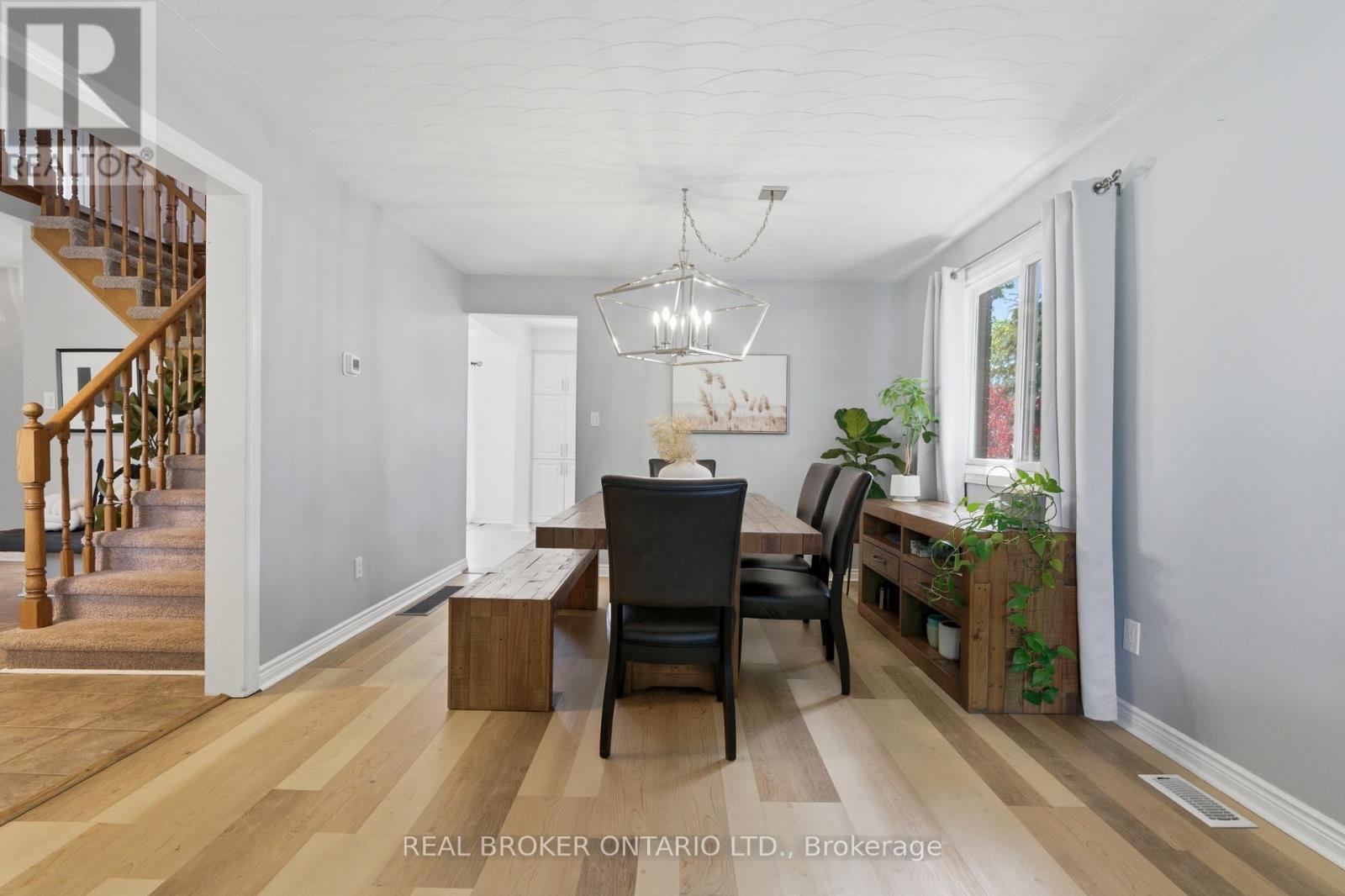 9717 Dickenson Road W, Hamilton, Ontario  L0R 1W0 - Photo 17 - X13213818