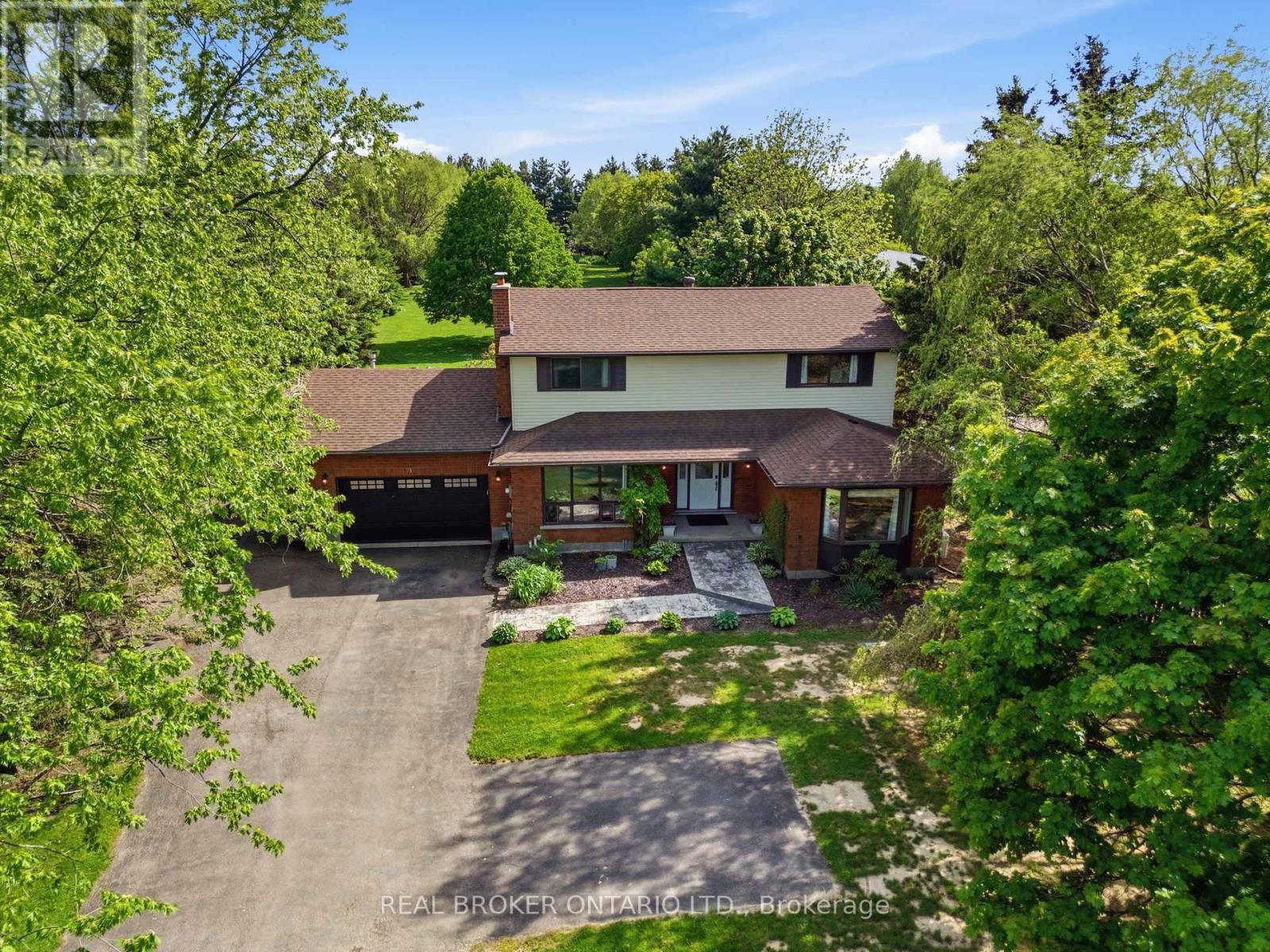 9717 Dickenson Road W, Hamilton, Ontario  L0R 1W0 - Photo 3 - X13213818