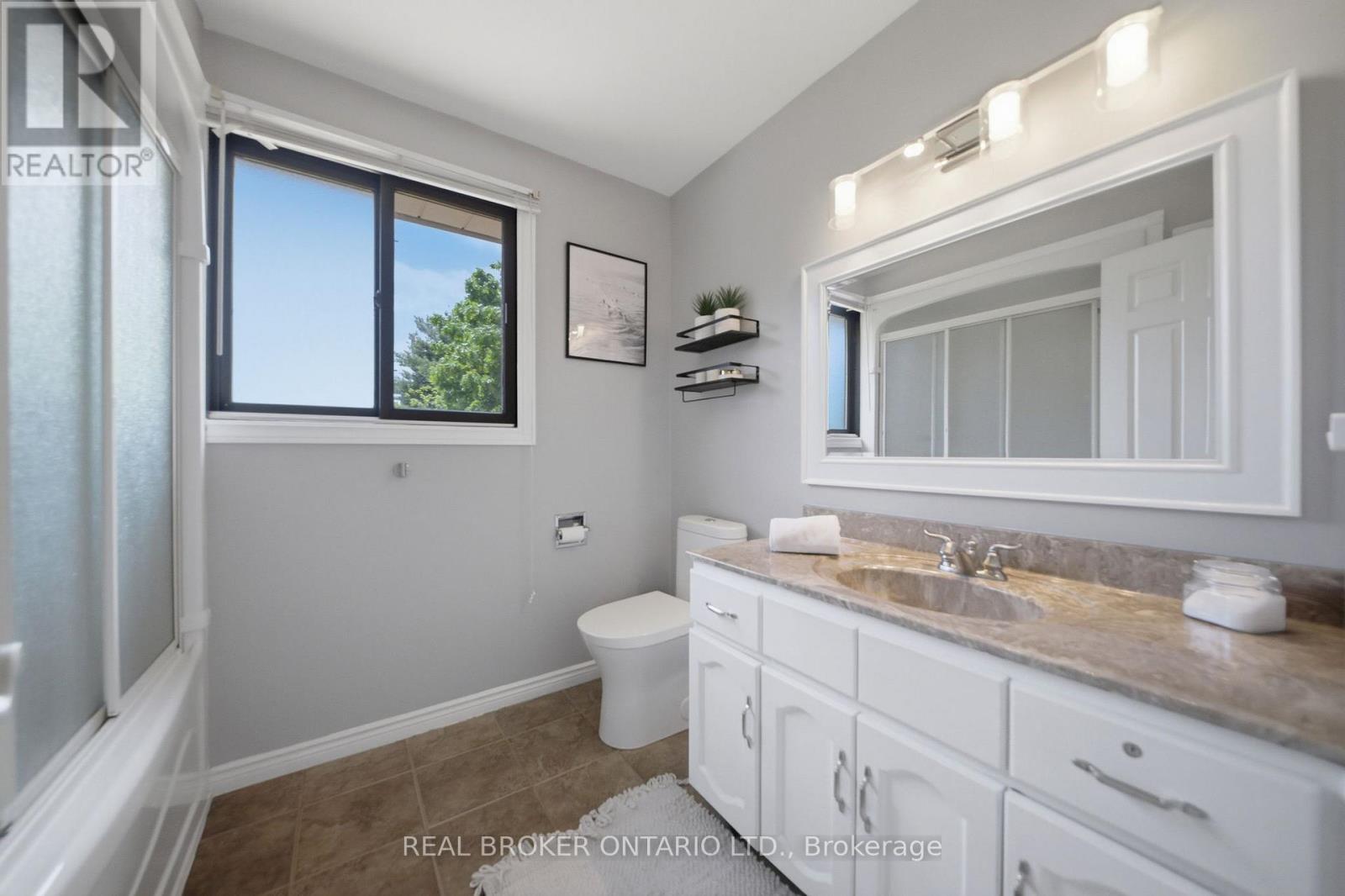 9717 Dickenson Road W, Hamilton, Ontario  L0R 1W0 - Photo 33 - X13213818