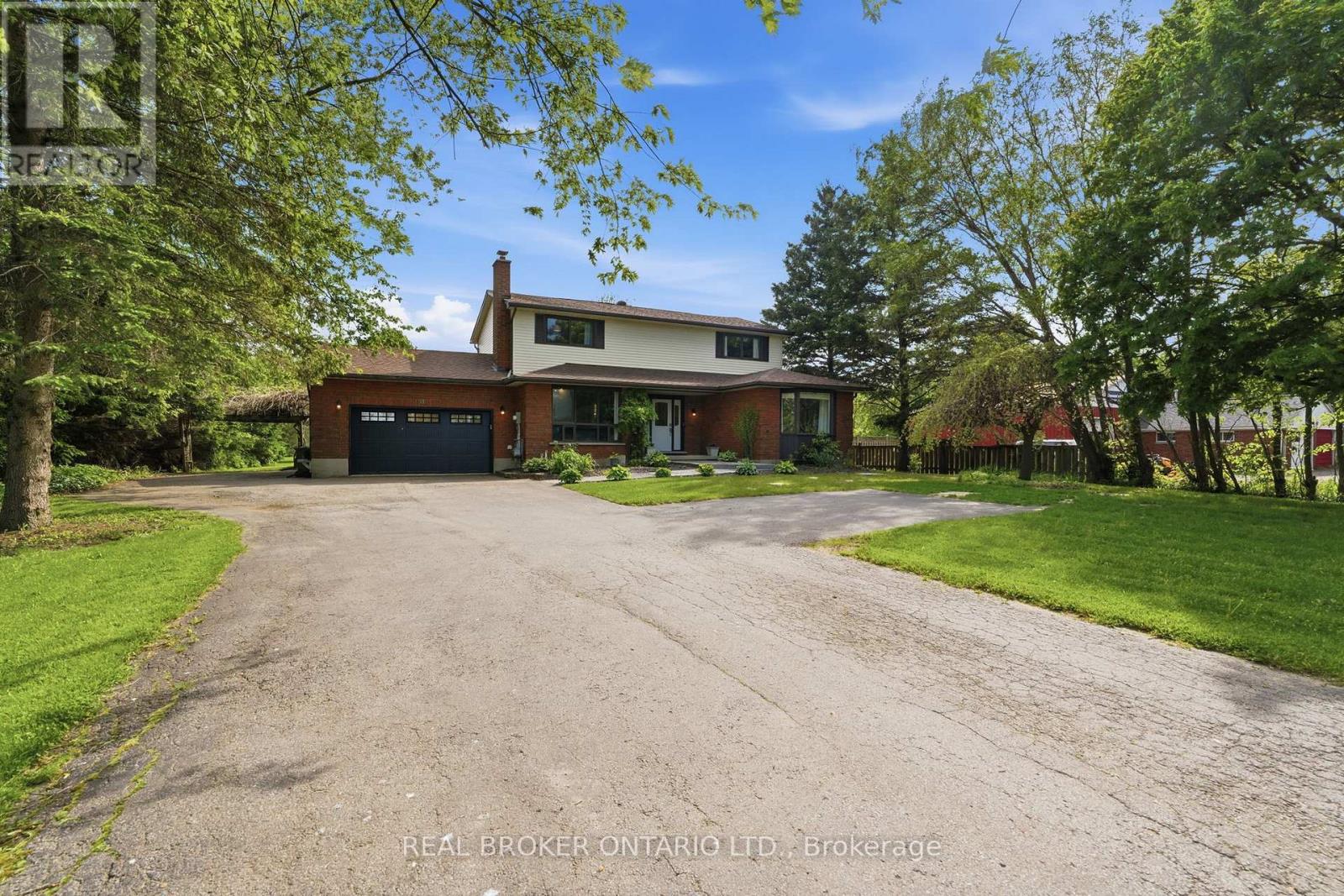 9717 Dickenson Road W, Hamilton, Ontario  L0R 1W0 - Photo 4 - X13213818