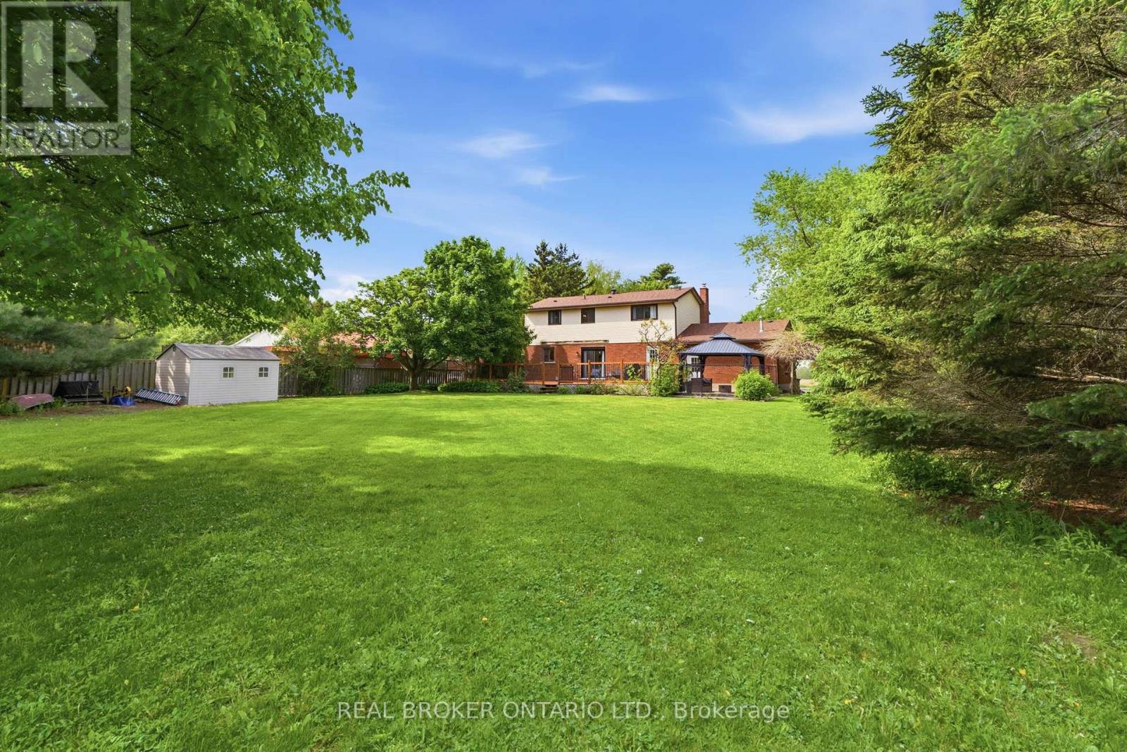 9717 Dickenson Road W, Hamilton, Ontario  L0R 1W0 - Photo 43 - X13213818