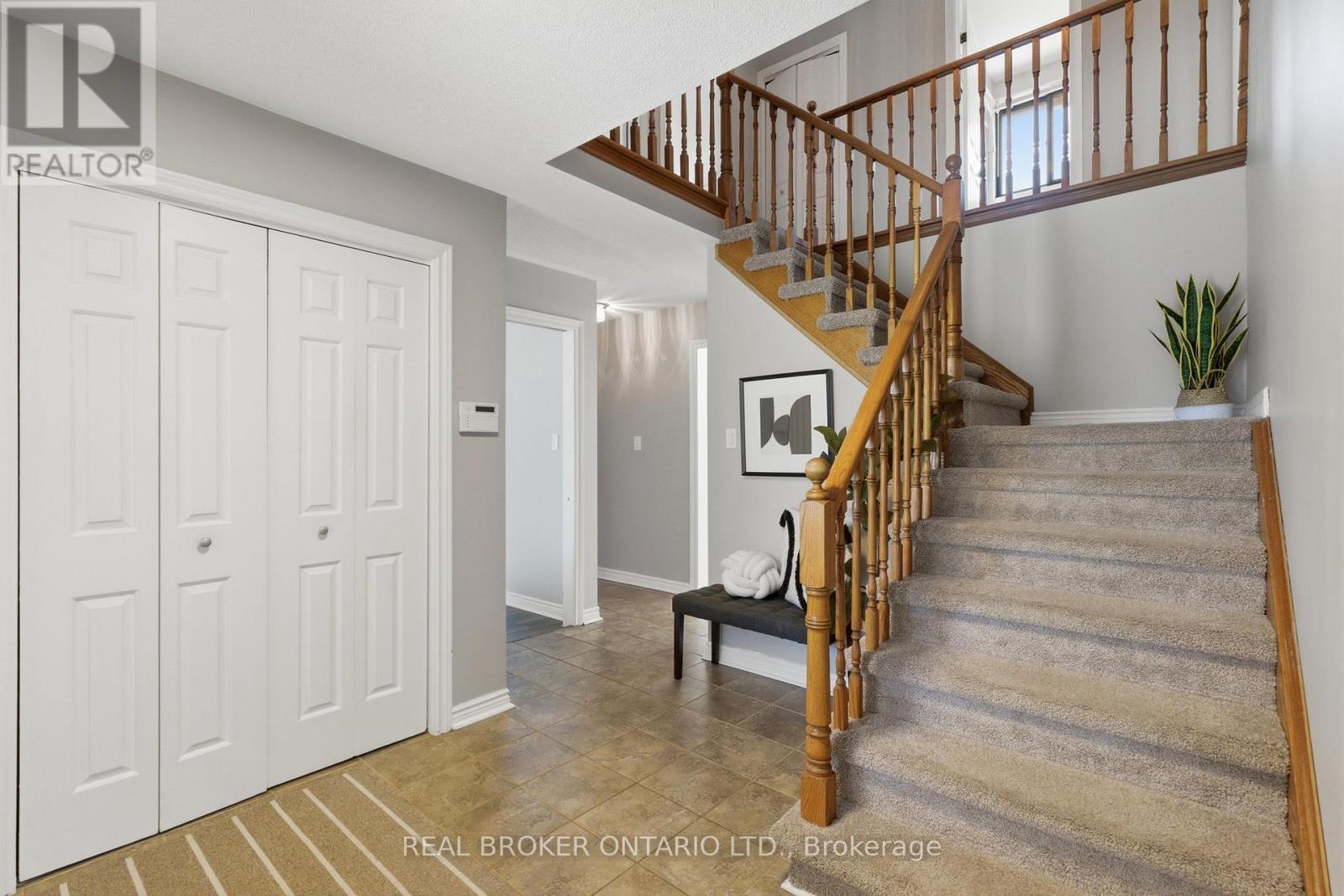 9717 Dickenson Road W, Hamilton, Ontario  L0R 1W0 - Photo 8 - X13213818