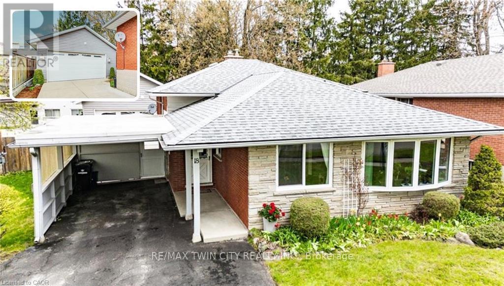 18 QUEENSTON CRESCENT, Kitchener, Ontario