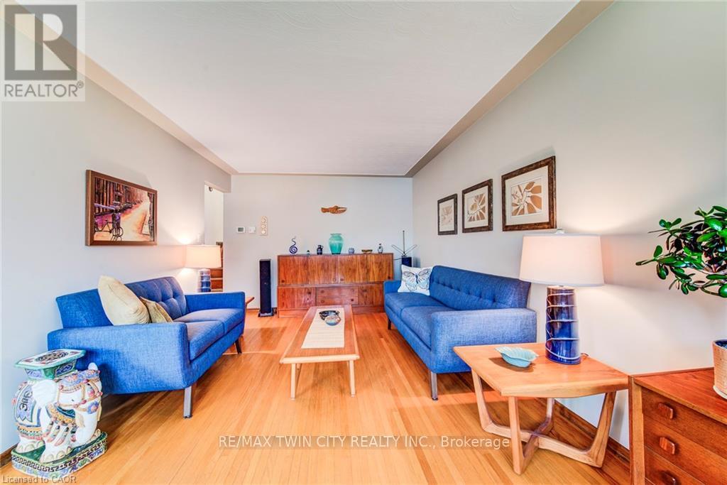 18 Queenston Crescent, Kitchener, Ontario  N2B 2V5 - Photo 18 - X13213826