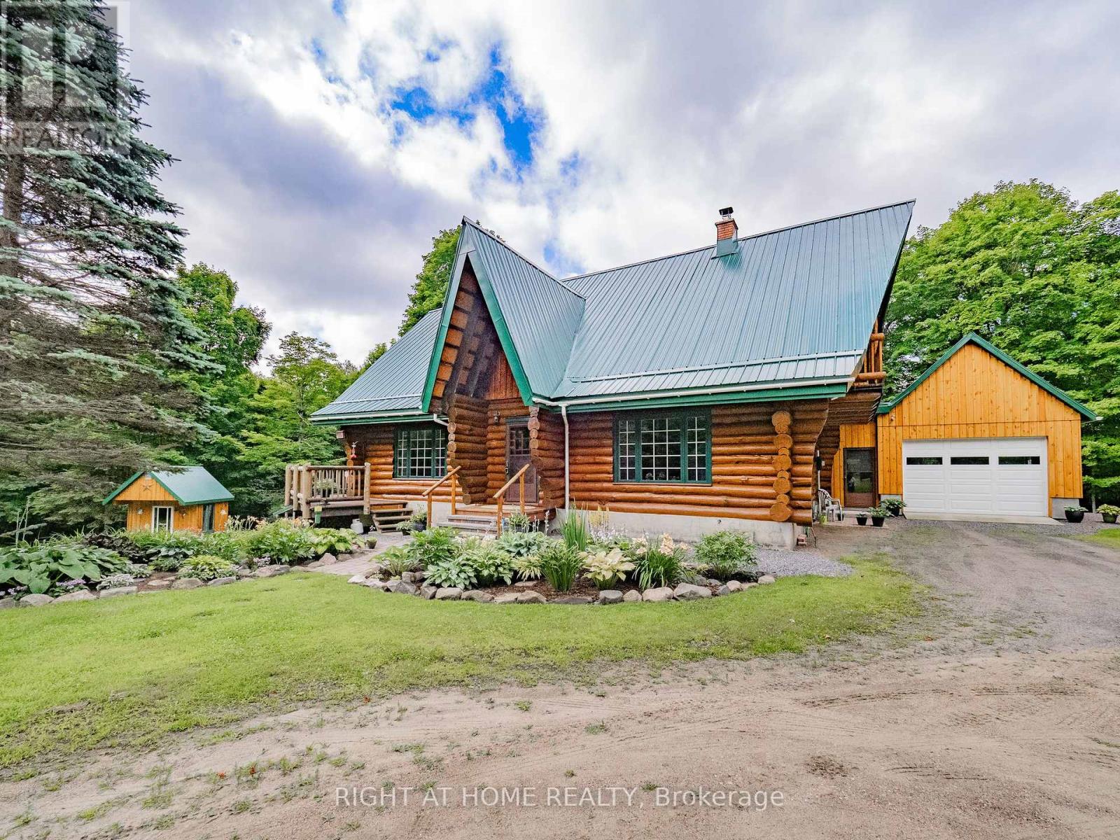 1696 Highway 118 E, Bracebridge, Ontario  P1L 1X1 - Photo 2 - X13213836