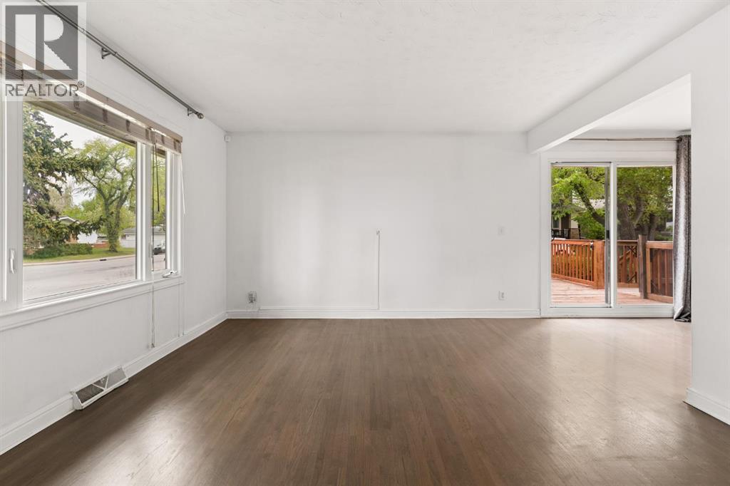 5615 20 Street Sw, Calgary, Alberta  T3E 1R3 - Photo 4 - A2315626