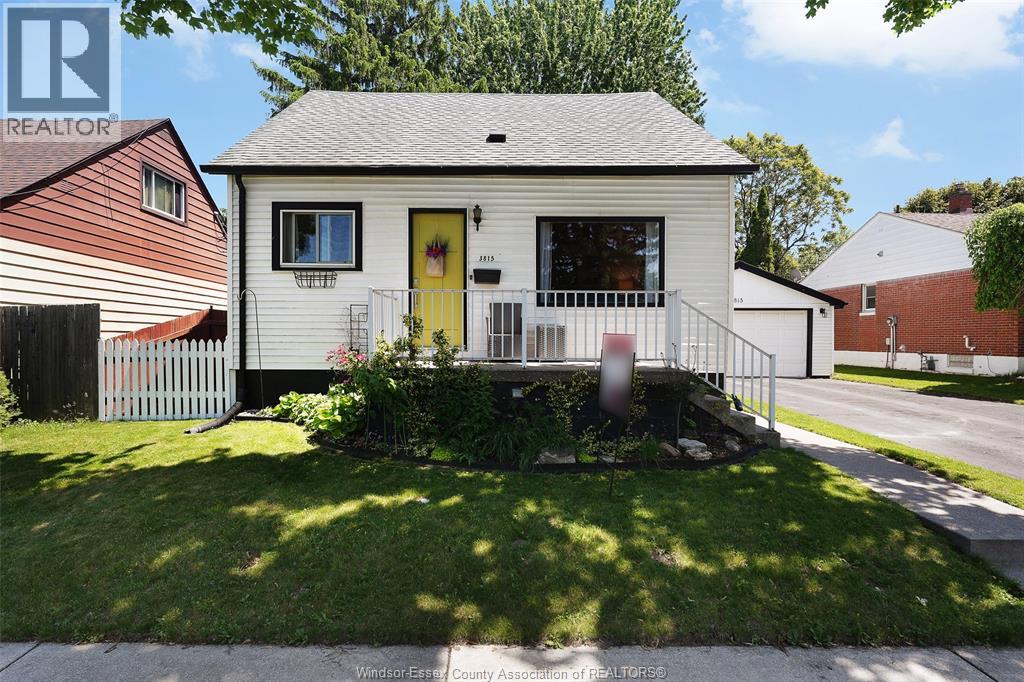 3815 VAUGHAN STREET, Windsor, Ontario