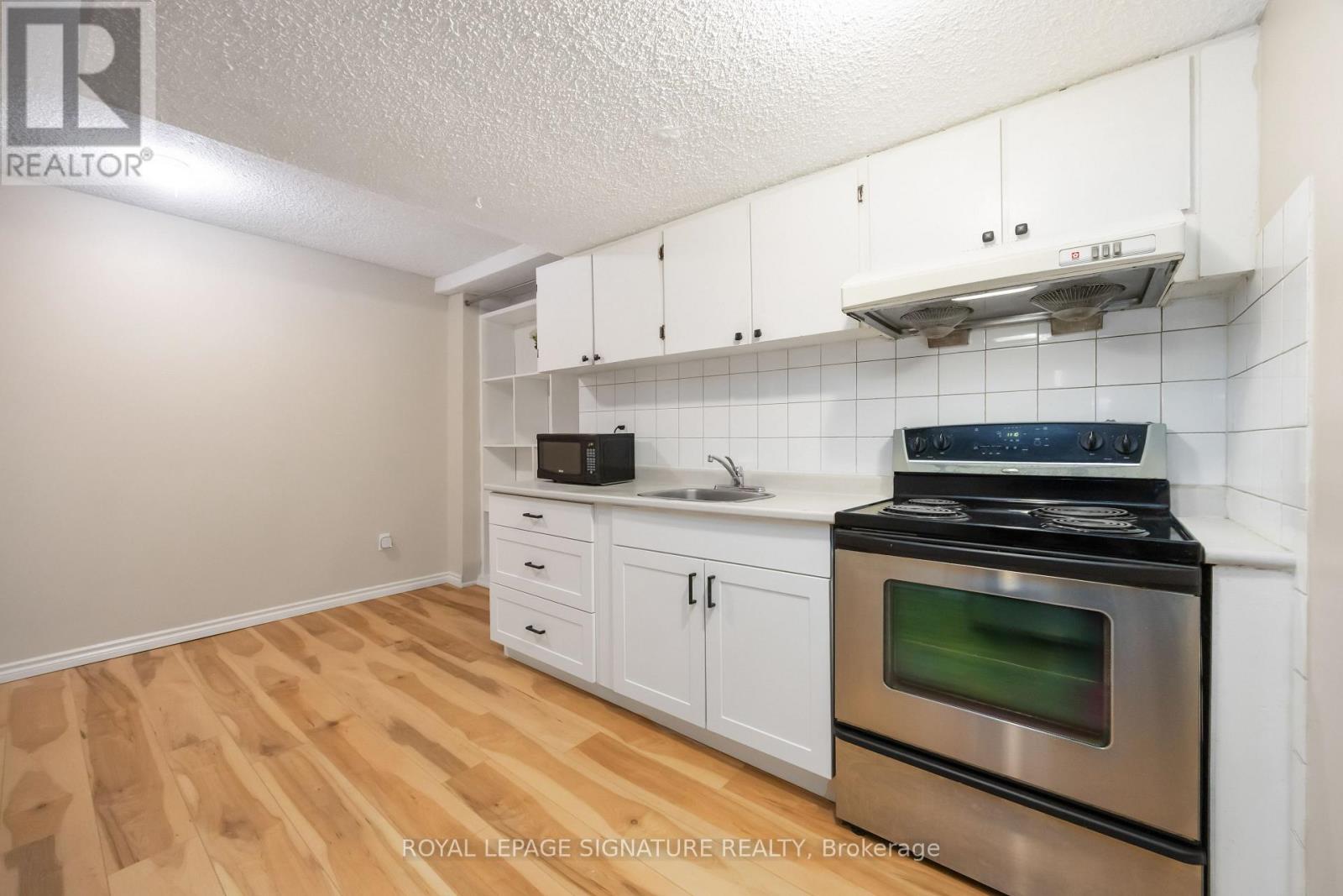 Bsmt - 133 Shawnee Circle, Toronto, Ontario  M2H 2Y3 - Photo 11 - C13164272