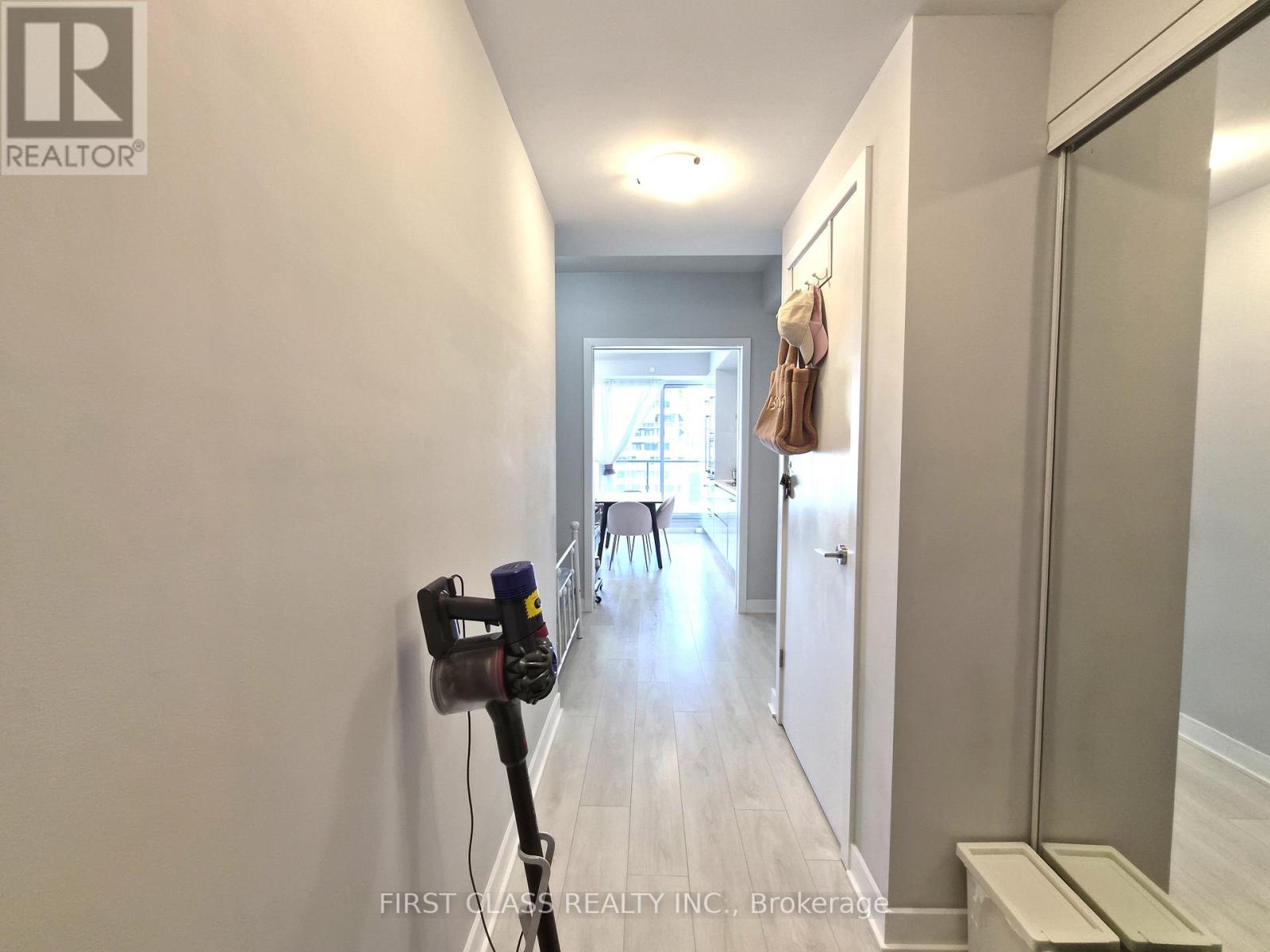 1501 - 2221 Yonge Street, Toronto, Ontario  M4S 0B8 - Photo 2 - C13213870