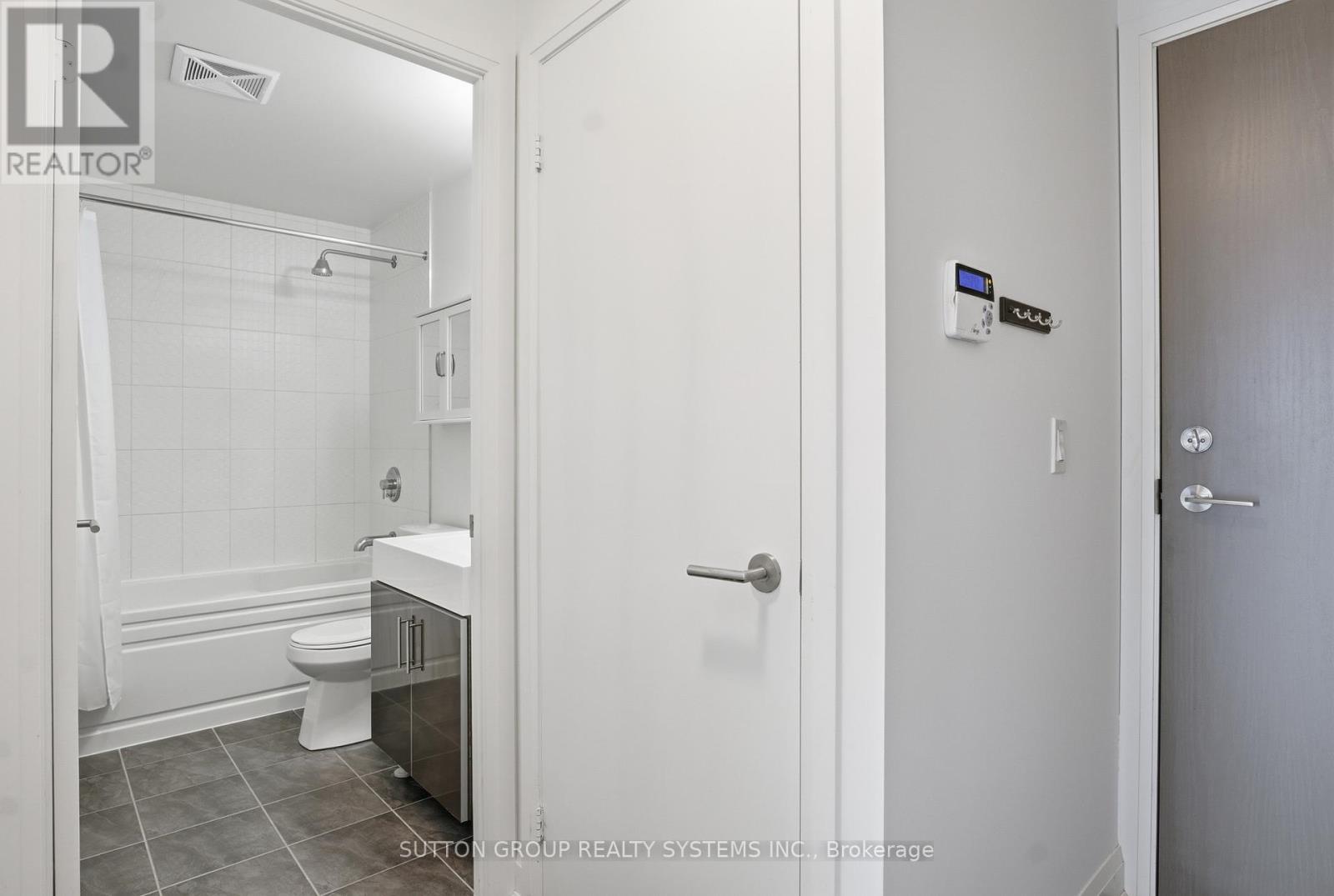 416 - 160 Vanderhoof Avenue, Toronto, Ontario  M4G 2G6 - Photo 17 - C13213986