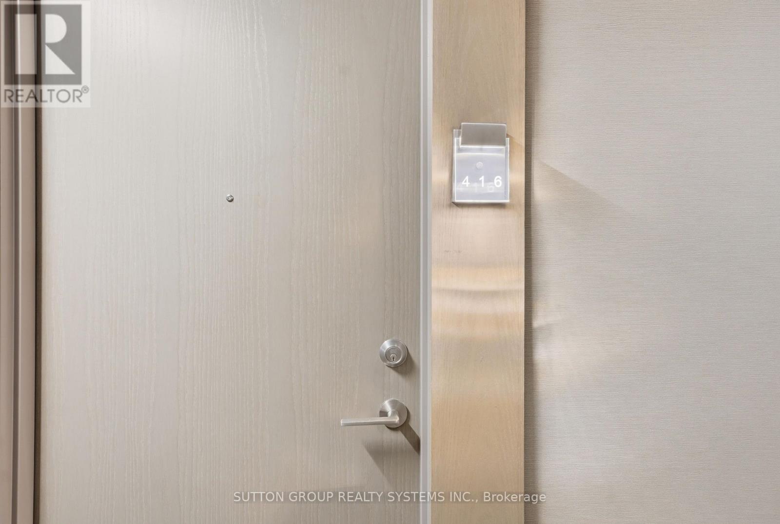 416 - 160 Vanderhoof Avenue, Toronto, Ontario  M4G 2G6 - Photo 2 - C13213986