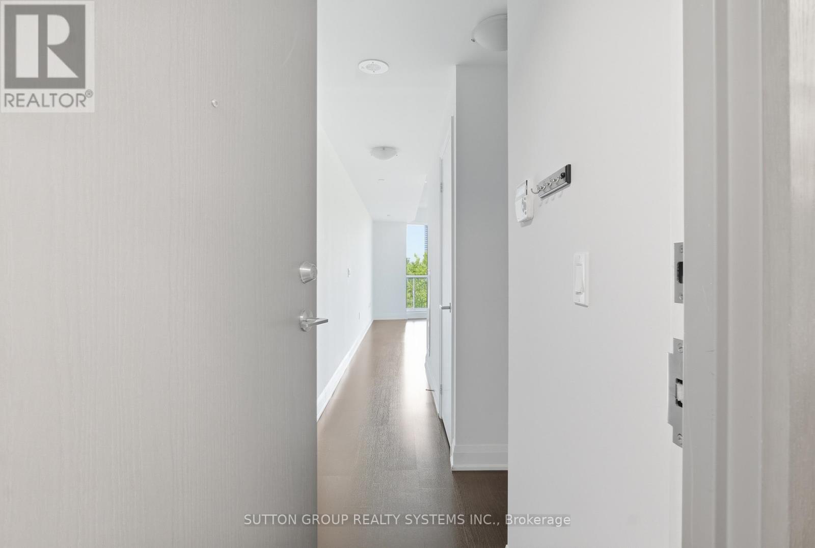 416 - 160 Vanderhoof Avenue, Toronto, Ontario  M4G 2G6 - Photo 3 - C13213986