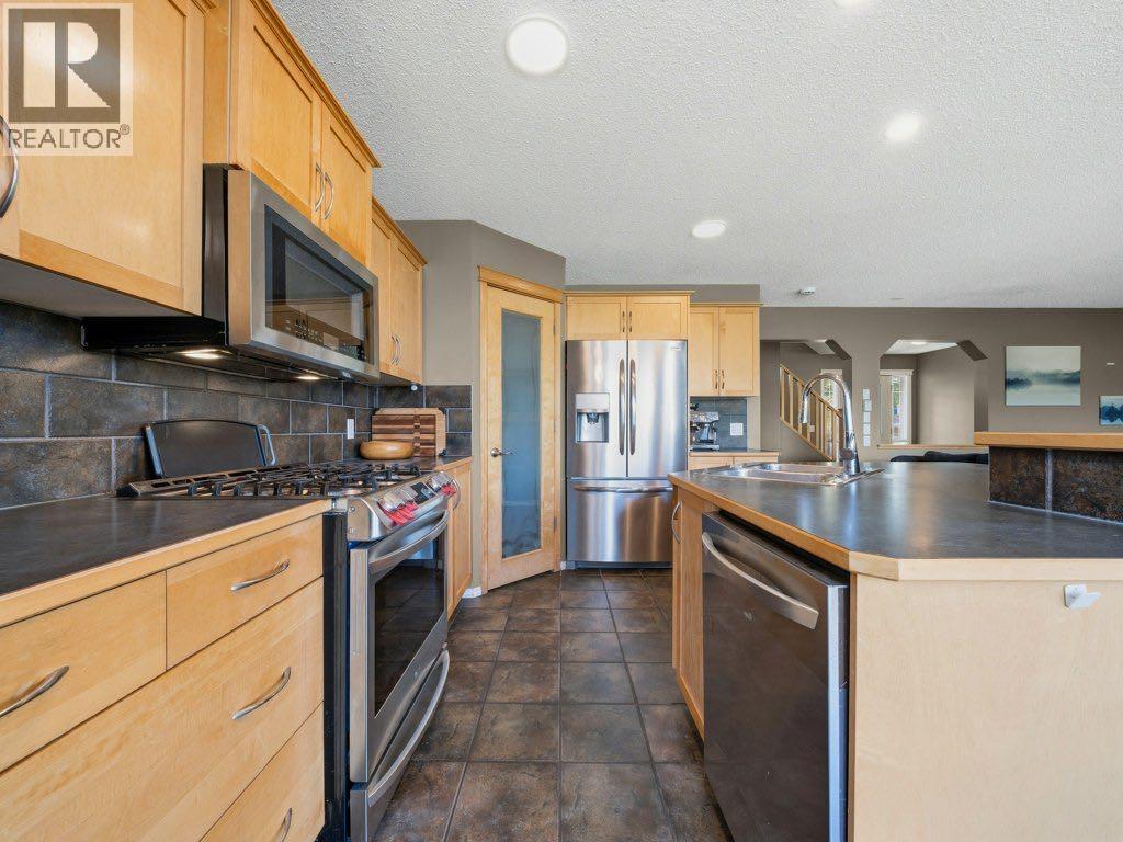 23 Tuscany Ravine View NW, Calgary, Alberta  T3L 2T1 - Photo 9 - A2316054