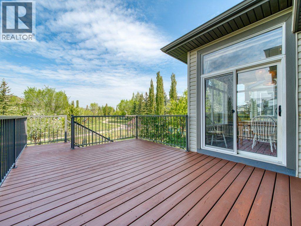 23 Tuscany Ravine View NW, Calgary, Alberta  T3L 2T1 - Photo 2 - A2316054