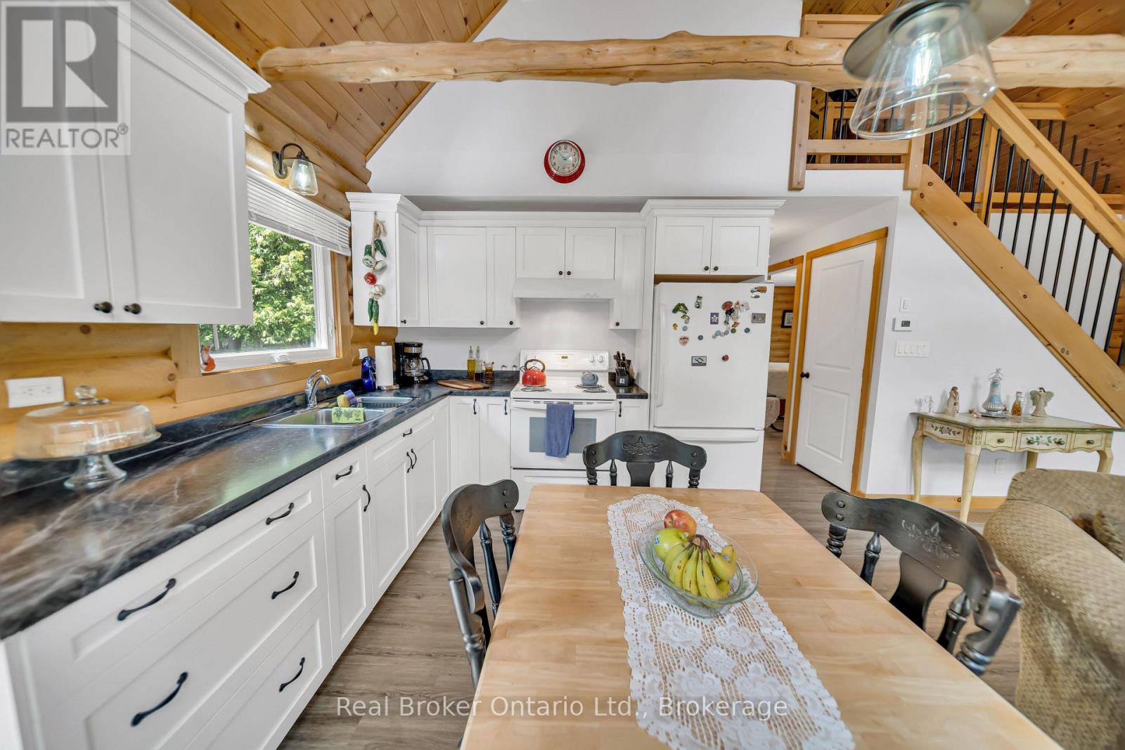 595 Stokes Bay Road, Northern Bruce Peninsula, Ontario N0H 1W0 - Photo 17 - X13213862