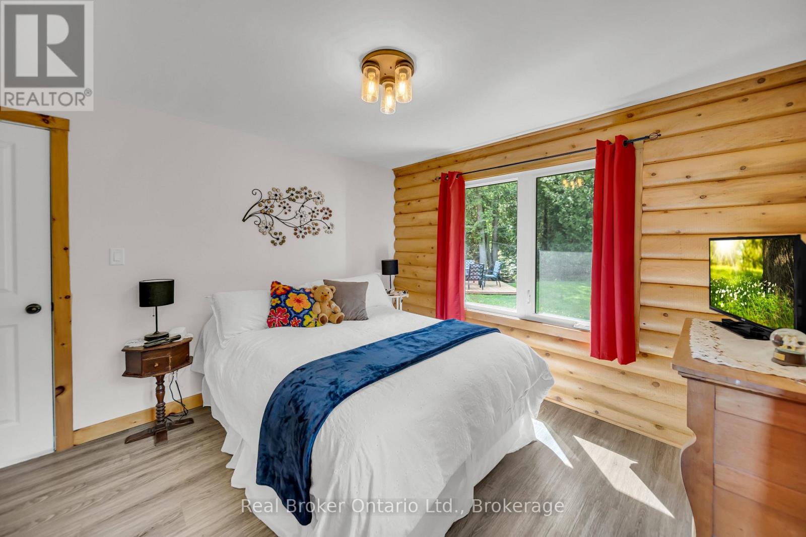 595 Stokes Bay Road, Northern Bruce Peninsula, Ontario N0H 1W0 - Photo 23 - X13213862