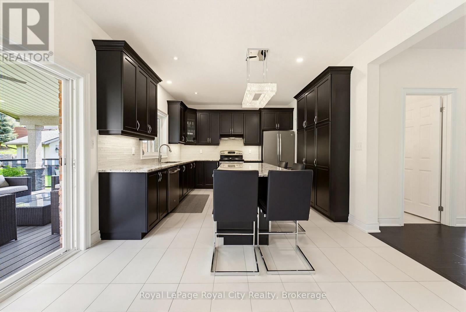 31 Wetland Way, Kitchener, Ontario  N2P 2Y8 - Photo 11 - X13213984