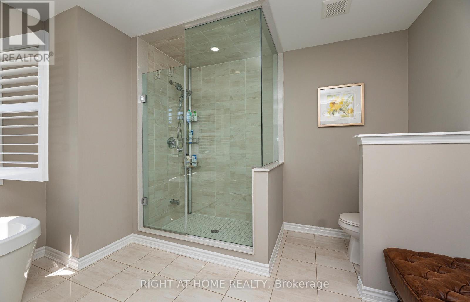1056 Foxtail Crescent, Pickering, Ontario  L1X 0E7 - Photo 20 - E13213846