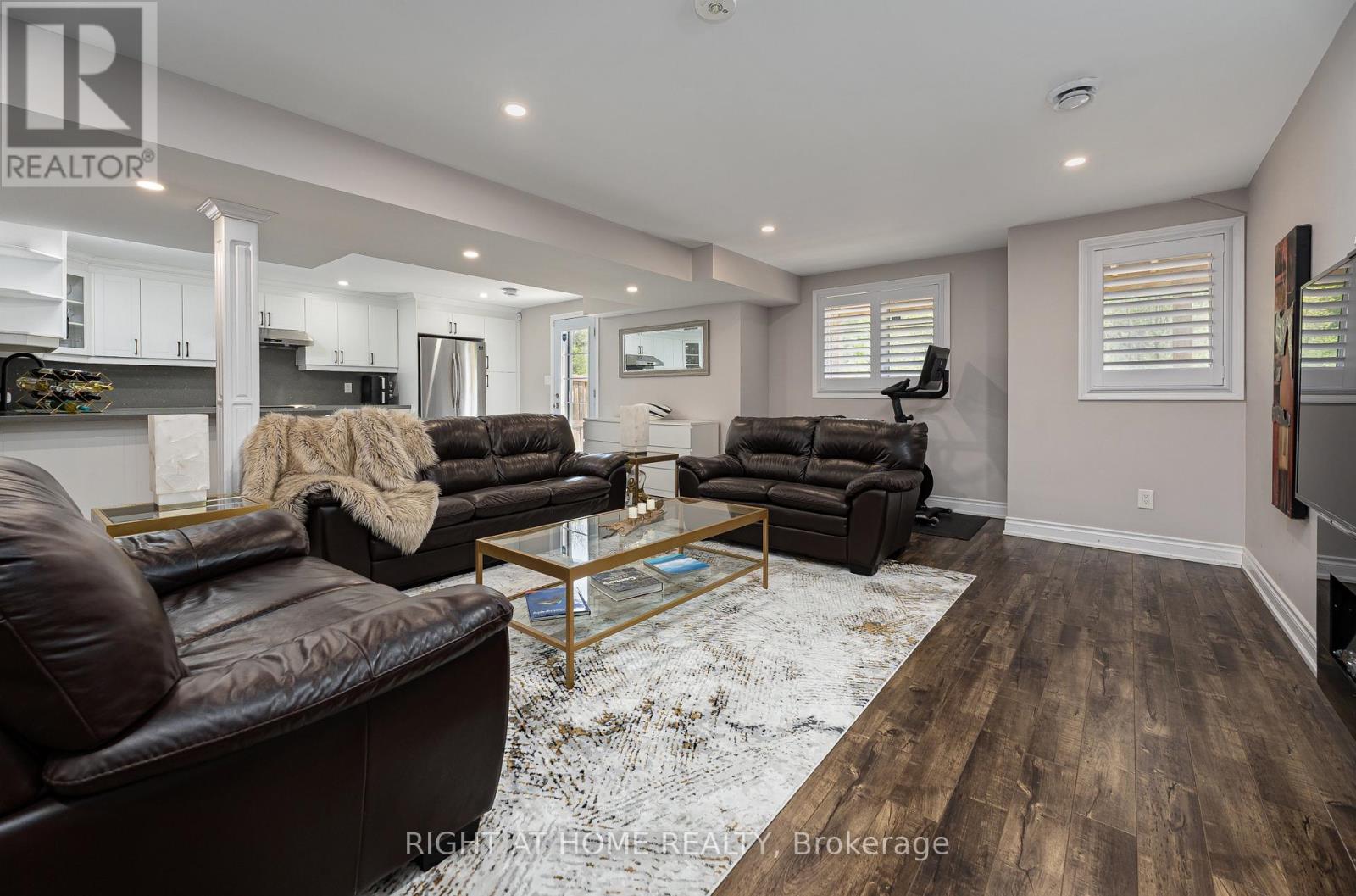 1056 Foxtail Crescent, Pickering, Ontario  L1X 0E7 - Photo 31 - E13213846