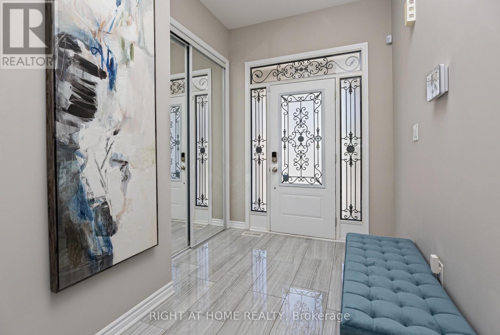 1056 Foxtail Crescent, Pickering, Ontario  L1X 0E7 - Photo 4 - E13213846