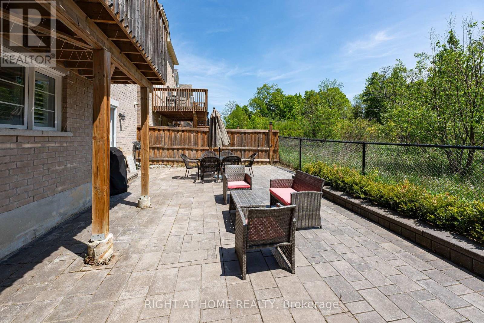 1056 Foxtail Crescent, Pickering, Ontario  L1X 0E7 - Photo 40 - E13213846