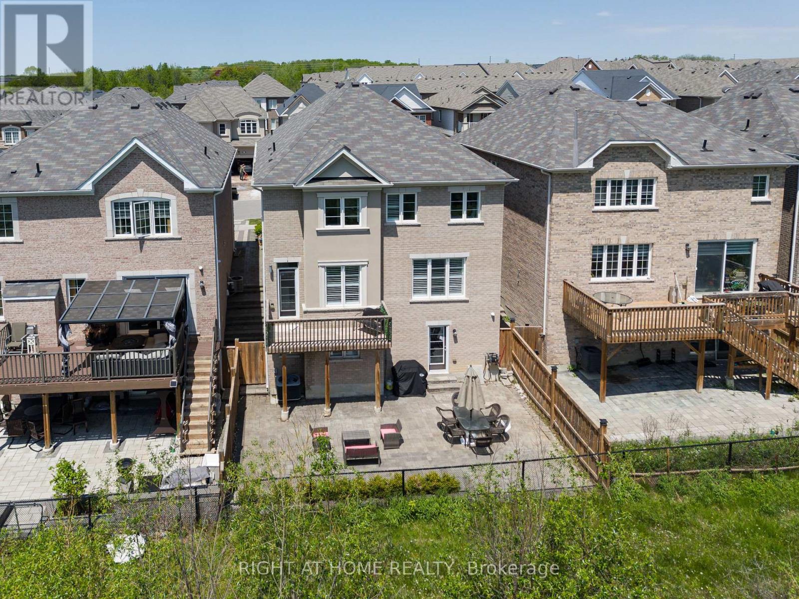 1056 Foxtail Crescent, Pickering, Ontario  L1X 0E7 - Photo 43 - E13213846