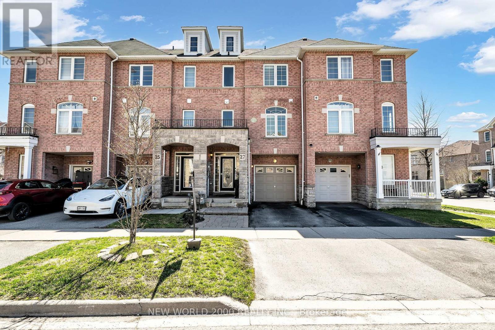 27 Stonewood Street, Ajax, Ontario  L1S 0B3 - Photo 4 - E13213886