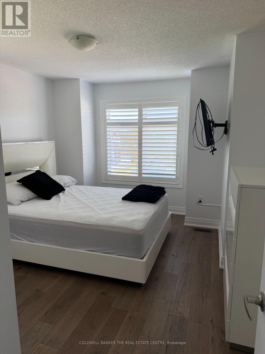 Upper - 25 Disney Court, Whitby, Ontario  L1R 2X7 - Photo 13 - E13213926