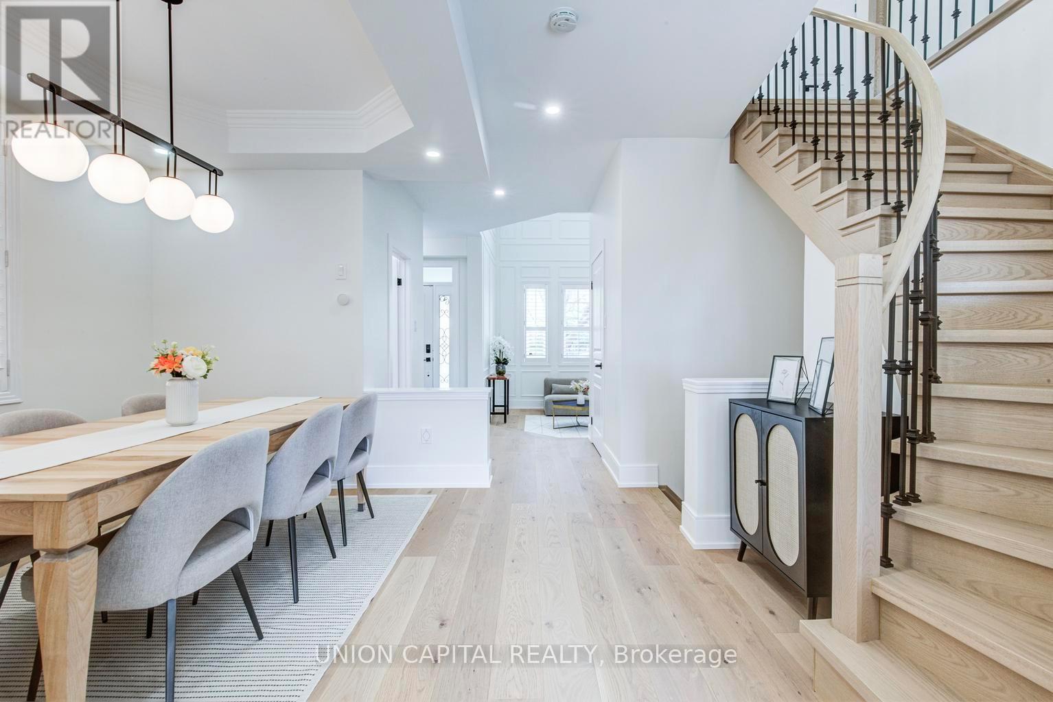 69 Southbrook Crescent, Markham, Ontario  L6C 2H6 - Photo 10 - N13213872