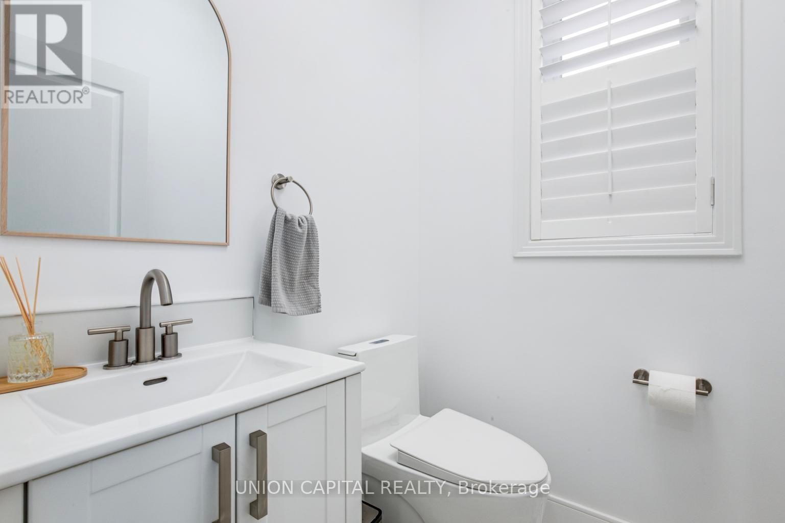 69 Southbrook Crescent, Markham, Ontario  L6C 2H6 - Photo 22 - N13213872