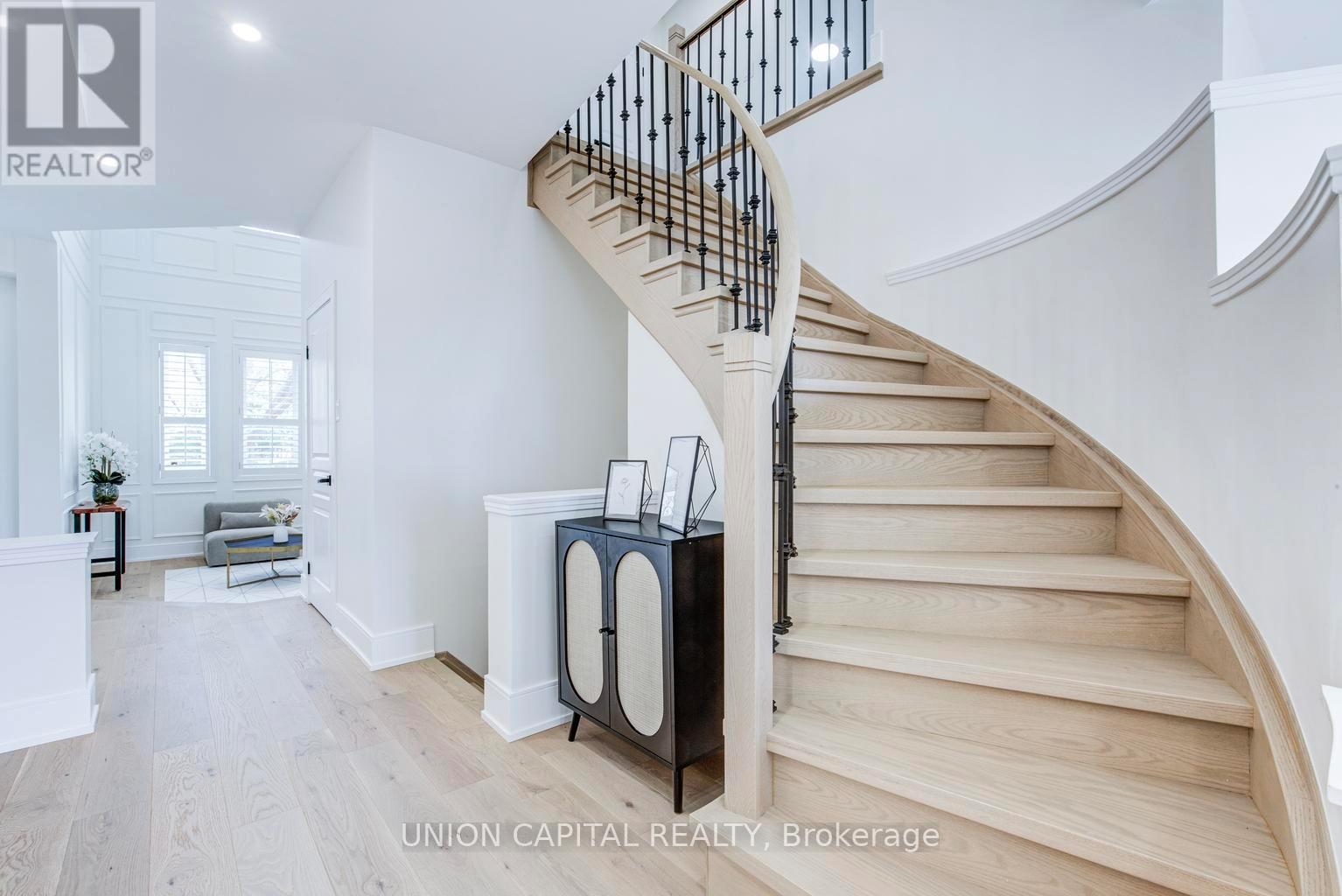 69 Southbrook Crescent, Markham, Ontario  L6C 2H6 - Photo 23 - N13213872