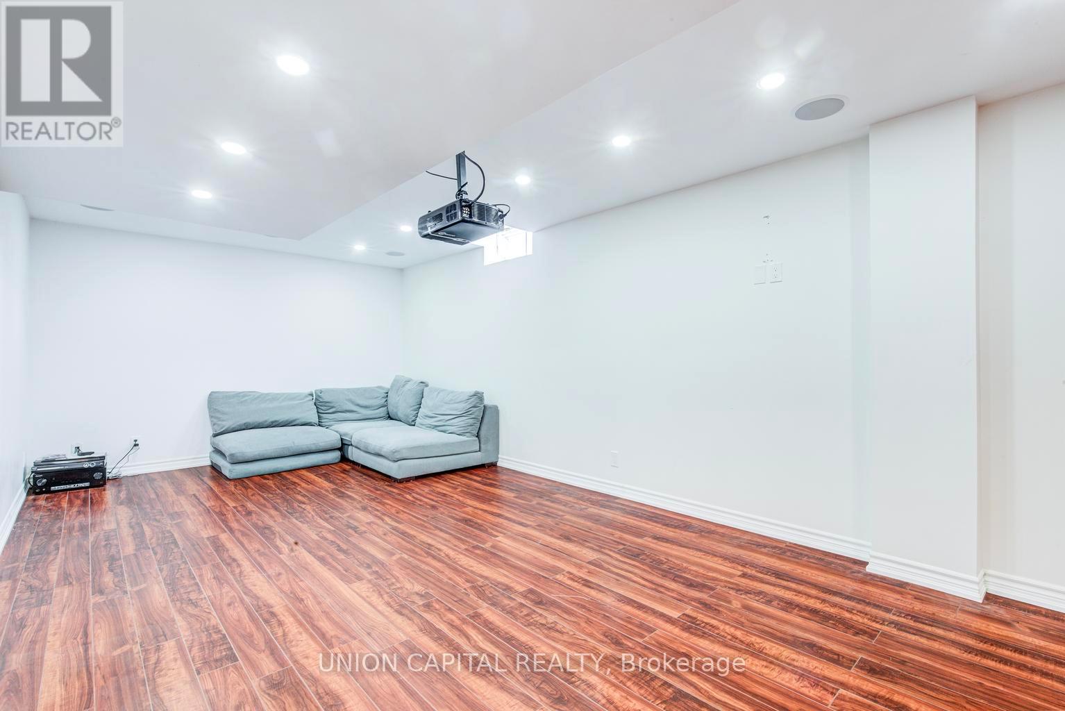 69 Southbrook Crescent, Markham, Ontario  L6C 2H6 - Photo 45 - N13213872