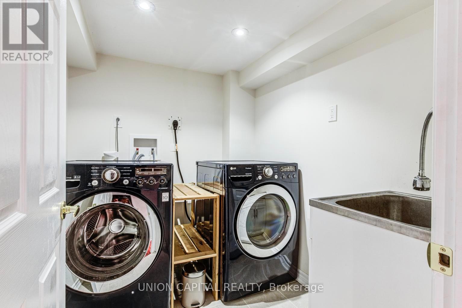 69 Southbrook Crescent, Markham, Ontario  L6C 2H6 - Photo 48 - N13213872