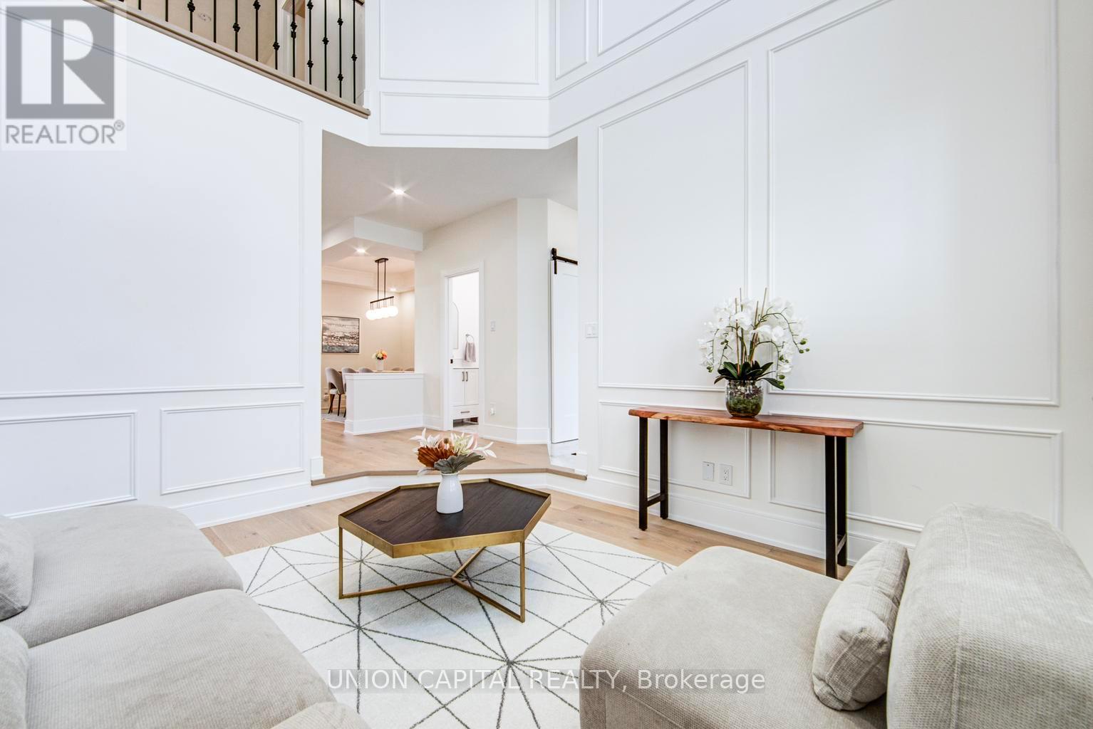 69 Southbrook Crescent, Markham, Ontario  L6C 2H6 - Photo 5 - N13213872