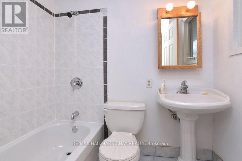 B - 18 Elm Street, New Tecumseth, Ontario  L9R 1M8 - Photo 2 - N13213906