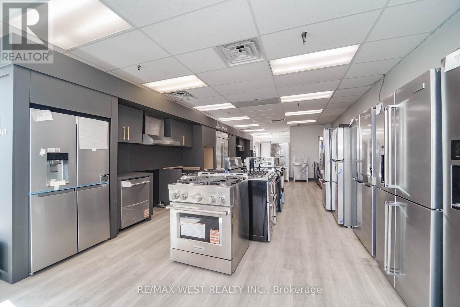 4 - 176 Bullock Drive, Markham, Ontario  L3P 7N1 - Photo 4 - N13213914