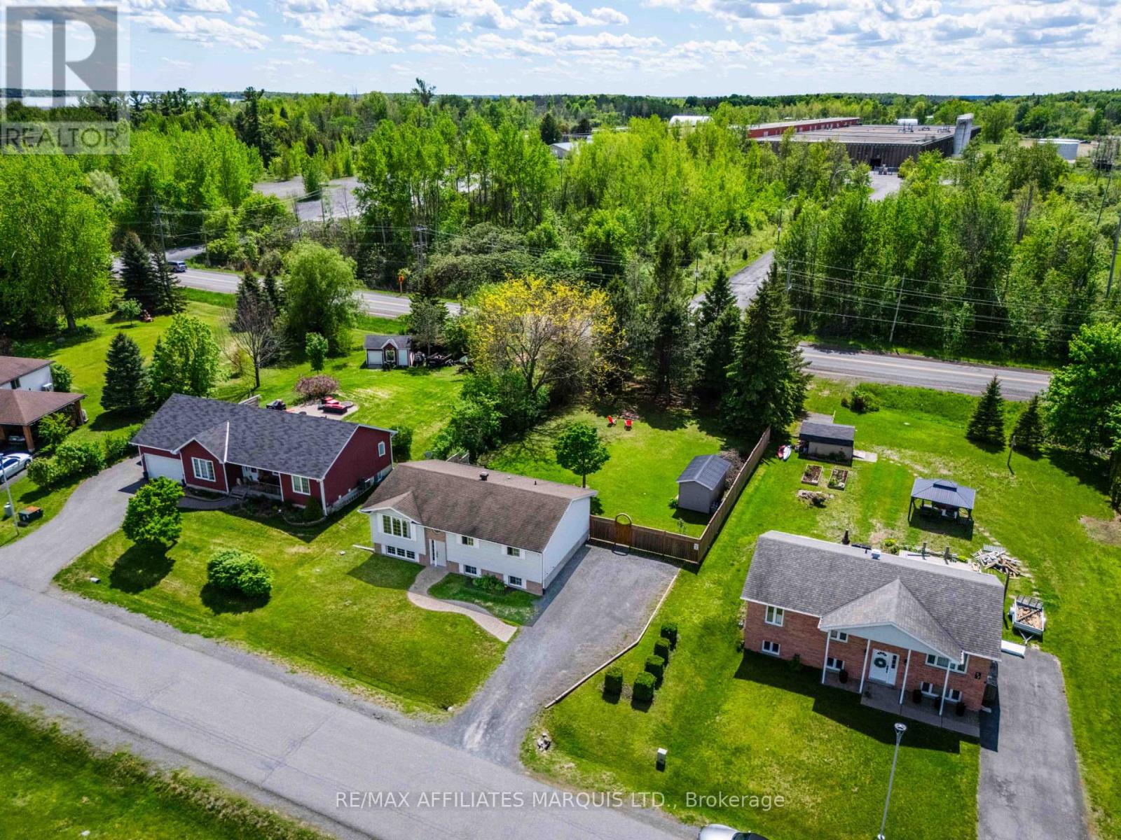 74 Columbia Avenue, South Stormont, Ontario  K0C 1P0 - Photo 44 - X13212696