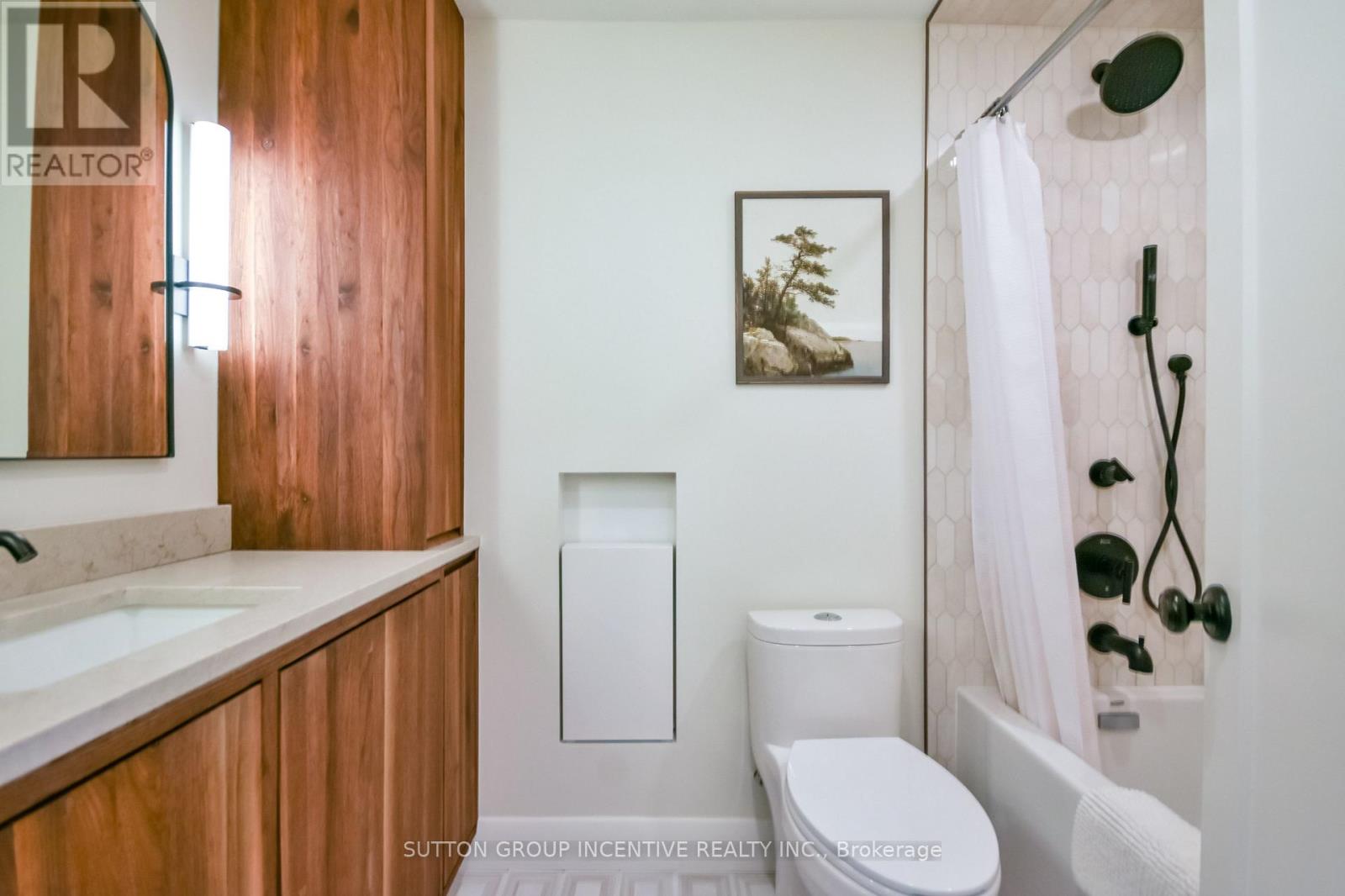 2 Hewitt Place, Barrie, Ontario  L4M 7B4 - Photo 19 - S13213900
